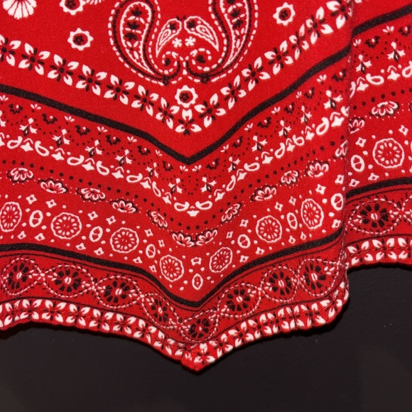 Women’s XXXL (21) red bandanna print tank top - Picture 2 of 6